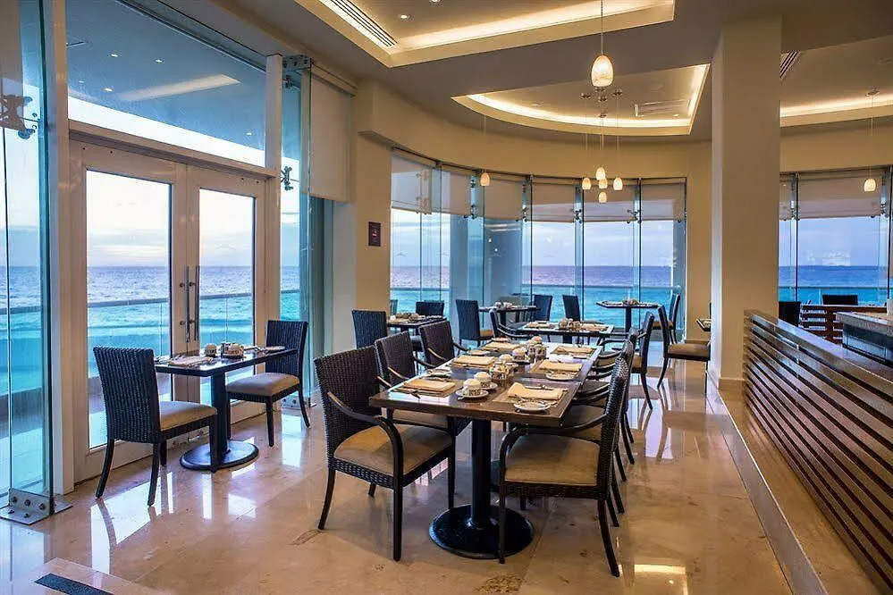 Sun Palace Cancún Resort
